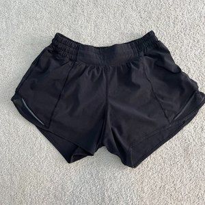 Lululemon black hotty hot shorts 4" (size 4)